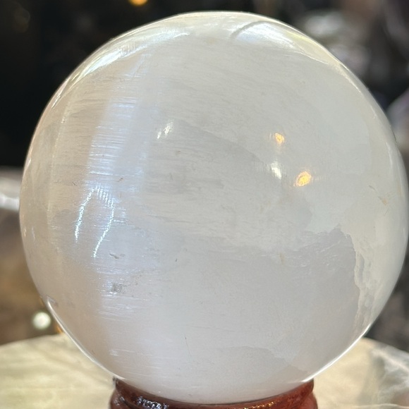 🎄SALE🎄Selenite Crystal Sphere With Flash! - Picture 4 of 5